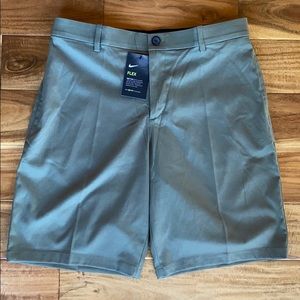 Nike Standard Fit Golf Shorts